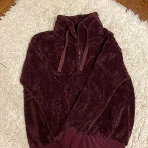 Maroon Sherpa